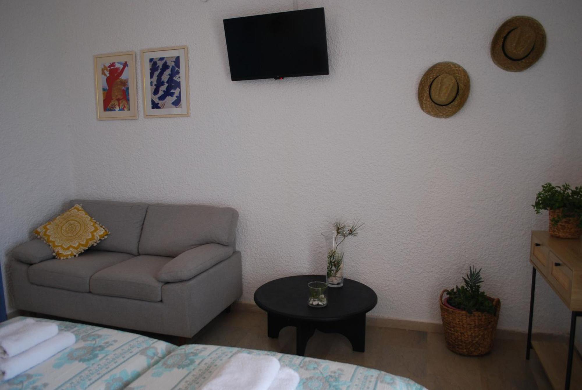 Sunset Rooms Agia Marina  ภายนอก รูปภาพ