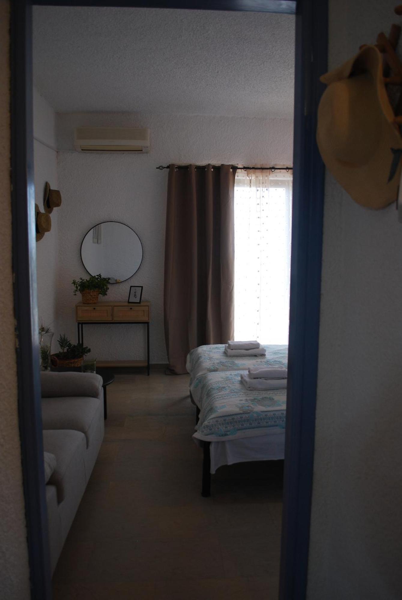 Sunset Rooms Agia Marina  ภายนอก รูปภาพ